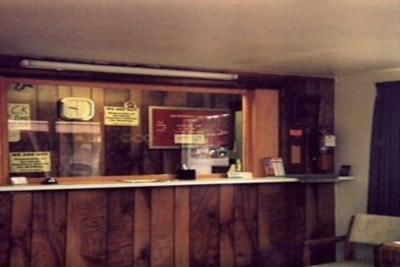 Value Inn Motel Sandusky Exterior photo
